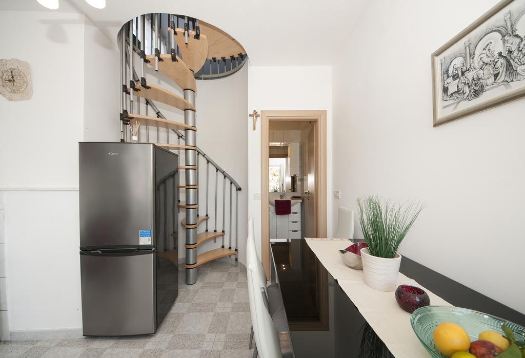 Guest House Loranum Sevid Zimmer foto