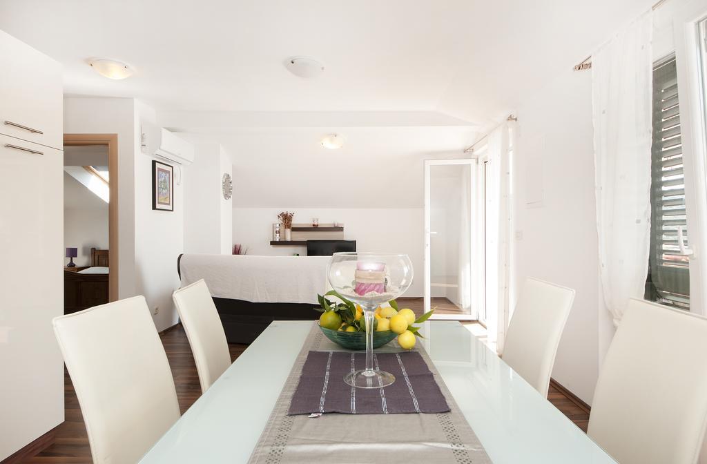 Guest House Loranum Sevid Zimmer foto