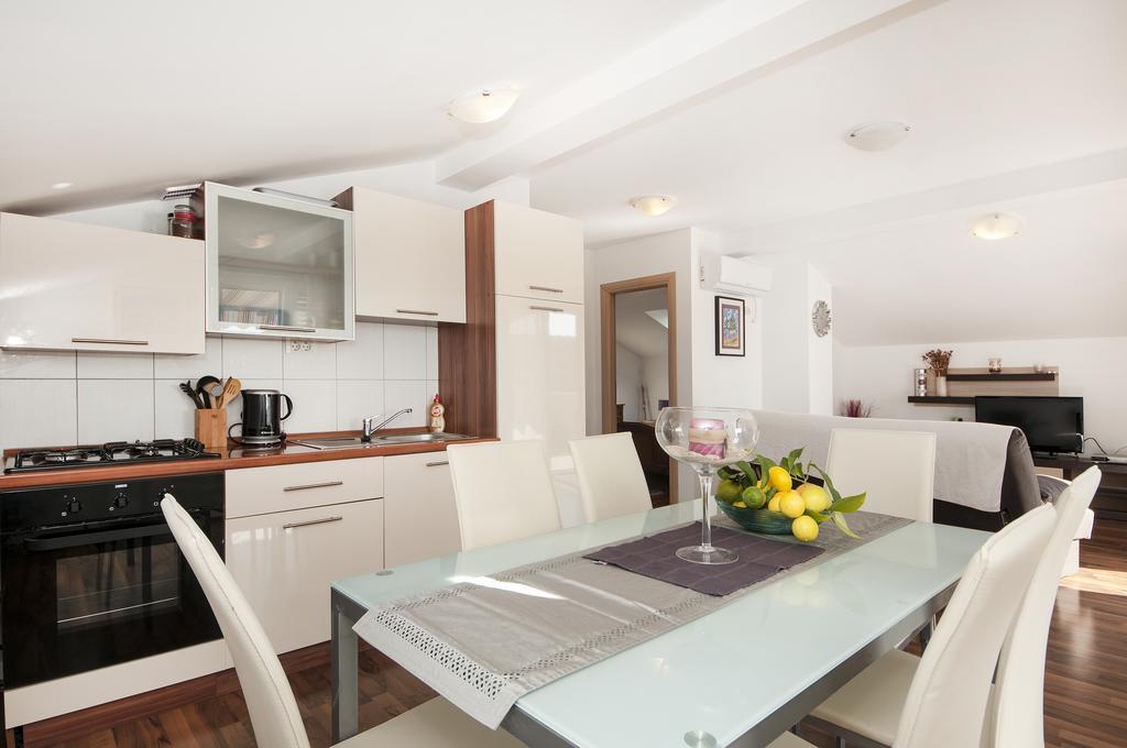 Guest House Loranum Sevid Zimmer foto
